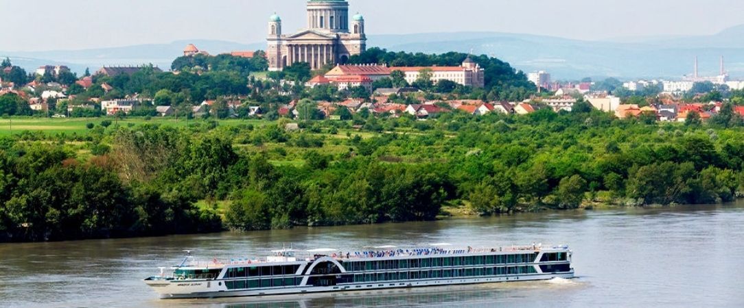 Au fil du Danube : Vienne, Budapest et les portes de fer avec Rivages du Monde ★★★★★ - Croisière de 11 nuits au fil du Danube : Vienne, Budapest et les portes de fer avec Rivages du Monde. - Le Danube