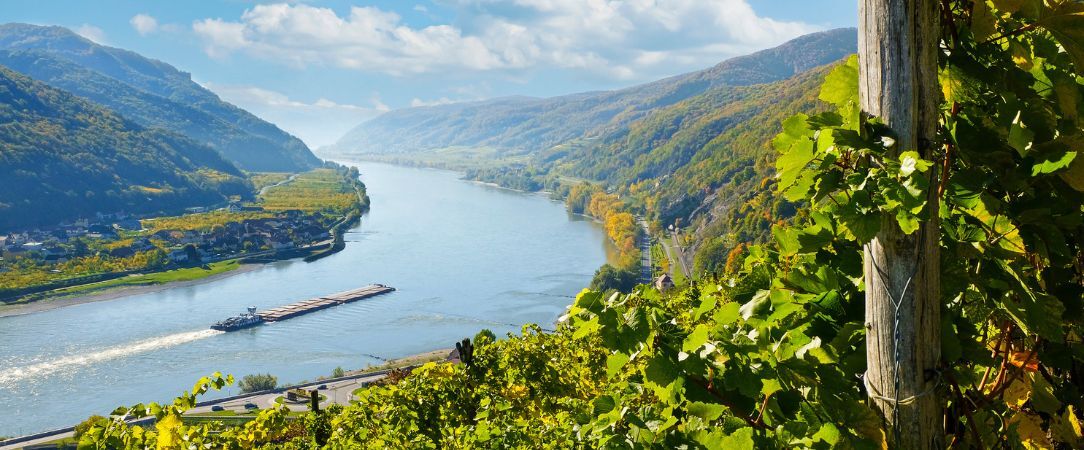 Au fil du Danube : Vienne, Budapest et les portes de fer avec Rivages du Monde ★★★★★ - Croisière de 11 nuits au fil du Danube : Vienne, Budapest et les portes de fer avec Rivages du Monde. - Le Danube