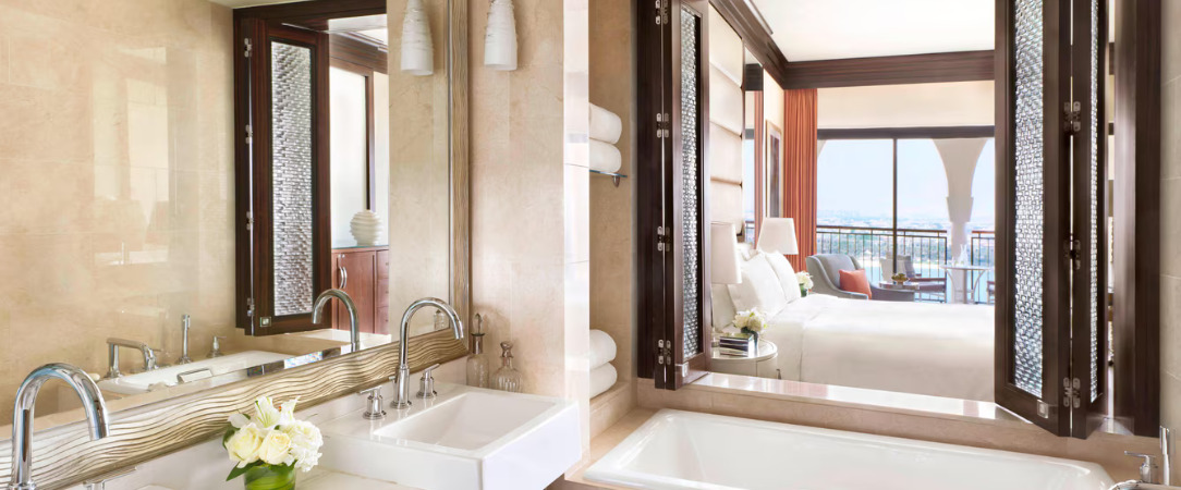 The Ritz-Carlton Abu Dhabi, Grand Canal ★★★★★ -  - Abu Dhabi, United Arab Emirates