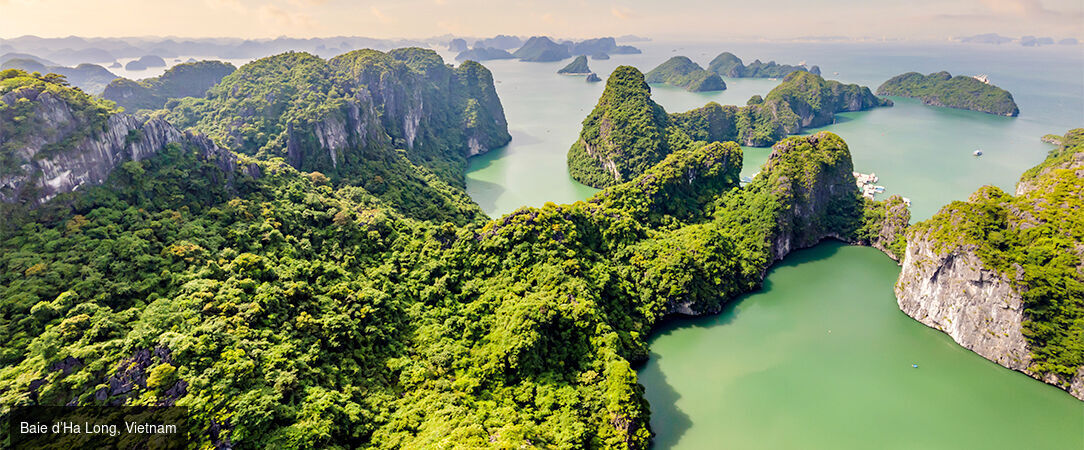 Circuit privatif : le Vietnam et le Cambodge à votre rythme - Circuit de 11 ou 14 jours entre temples mythiques d’Angkor, paysages karstiques du nord du Vietnam, croisière à Ha Long et découverte de Saigon, avec extension balnéaire possible à Mui Ne. - Vietnam & Cambodge : Siem Reap à Ho Chi Minh