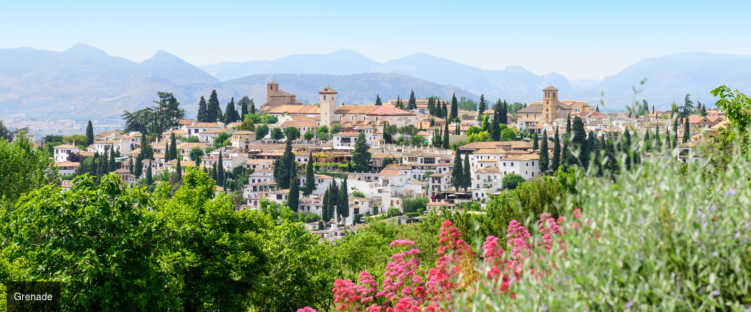 Palais et villages blancs sous le soleil d’Andalousie - Autotour de 7 nuits à la découverte des trésors andalous, de Malaga à Séville, entre héritage mauresque, culture vibrante et art de vivre méditerranéen. - Andalousie : Malaga, Séville