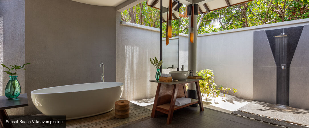 NH Collection Maldives Havodda Resort ★★★★★ - Évasion édénique sur le bleu céleste de l'océan Indien. - Maldives