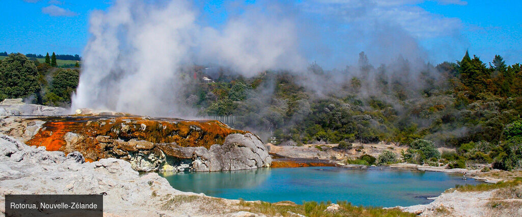 Tour du monde en avion privatisé : Visages et Civilisations avec Ciels du Monde - Embarquez pour un voyage rare et majestueux : un Tour du Monde de 23 jours, pensé comme une parenthèse hors du temps. - 3 continents, 9 pays