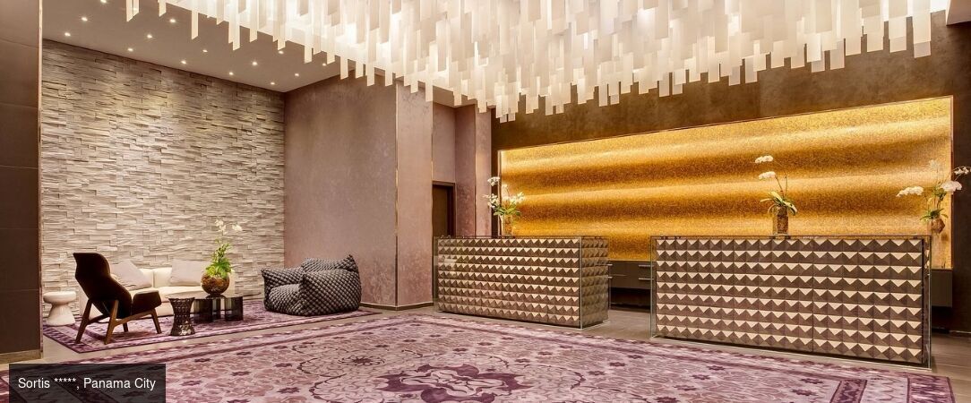 Tour du monde en avion privatisé : Visages et Civilisations avec Ciels du Monde - Embarquez pour un voyage rare et majestueux : un Tour du Monde de 25 jours, pensé comme une parenthèse hors du temps. - 3 continents, 9 pays