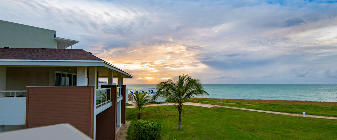 Hotel Playa Vista Azul - Un joli refuge caribéen à Cuba : vos vacances sur des plages paradisiaques et sous le soleil. - Cuba