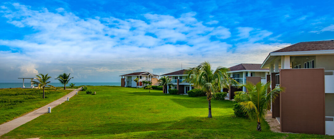 Hotel Playa Vista Azul - Un joli refuge caribéen à Cuba : vos vacances sur des plages paradisiaques et sous le soleil. - Cuba