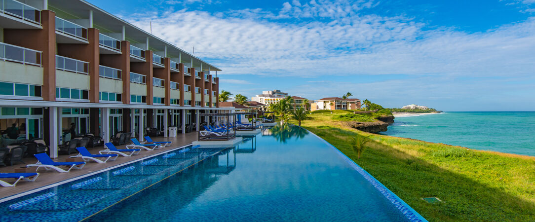 Hotel Playa Vista Azul - Un joli refuge caribéen à Cuba : vos vacances sur des plages paradisiaques et sous le soleil. - Cuba