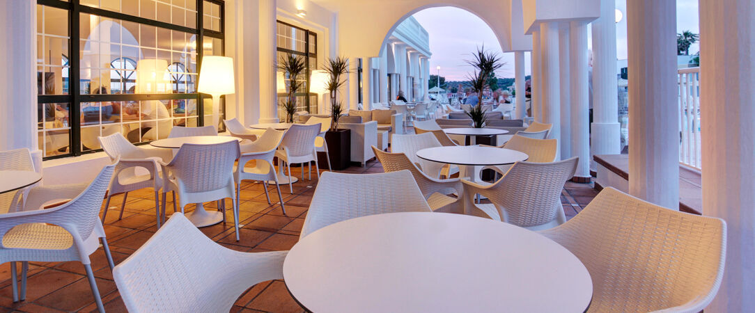 Club Coralia Grupotel Mar de Menorca ★★★★ - Un hôtel All Inclusive, calme et lumineux au cœur des paysages de rêve de Minorque. - Minorque, Espagne