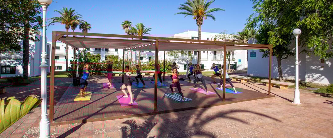 Club Coralia Grupotel Mar de Menorca ★★★★ - Un hôtel All Inclusive, calme et lumineux au cœur des paysages de rêve de Minorque. - Minorque, Espagne