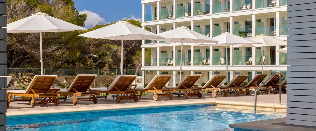 Meliá Ibiza – Adults Only ★★★★ - Une parenthèse Adults Only face à la Méditerranée, pour savourer Ibiza dans sa version la plus douce. - Ibiza, Espagne