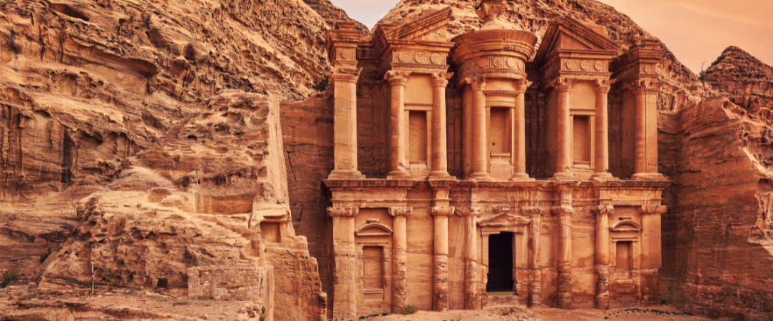 Trésors et saveurs de Jordanie - Circuit privatif de 11 nuits : un voyage fascinant à la découverte des trésors antiques et des saveurs de la Jordanie. - Jordanie : Amman, Petra, Dana, Wadi Rum, Mer Morte