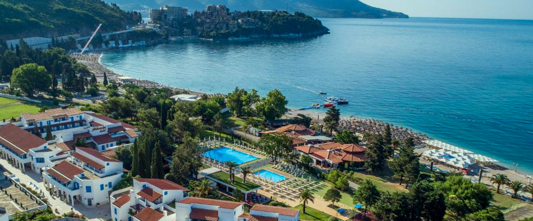 Hotel Aleksandar ★★★★ - Un séjour lumineux à Budva, entre piscines extérieures et douceur adriatique du Monténégro. - Budva, Monténégro