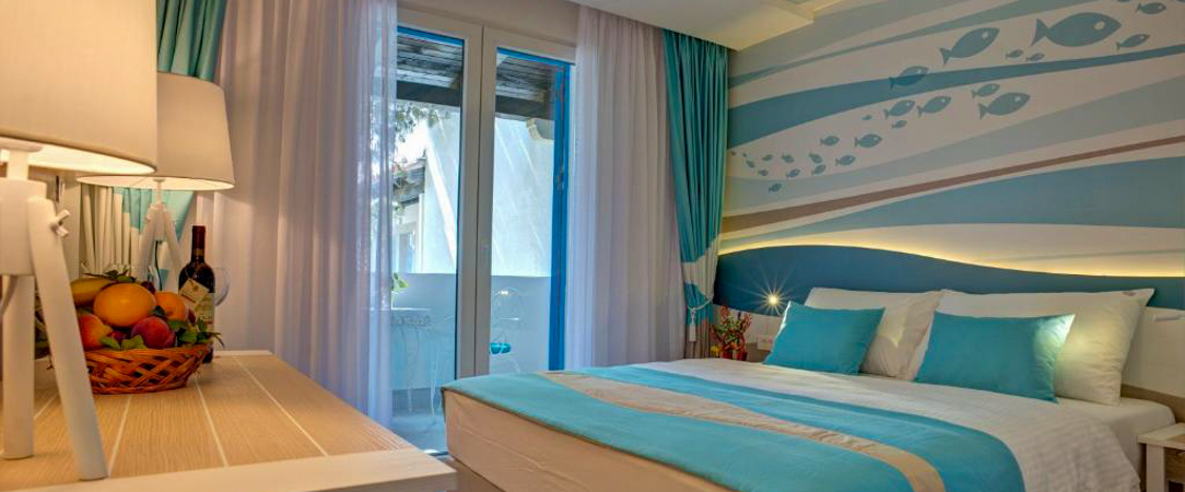 Hotel Aleksandar ★★★★ - Un séjour lumineux à Budva, entre piscines extérieures et douceur adriatique du Monténégro. - Budva, Monténégro