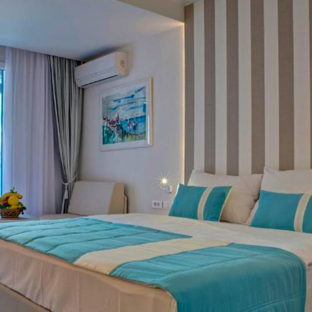 Hotel Aleksandar ★★★★ - Un séjour lumineux à Budva, entre piscines extérieures et douceur adriatique du Monténégro. - Budva, Monténégro