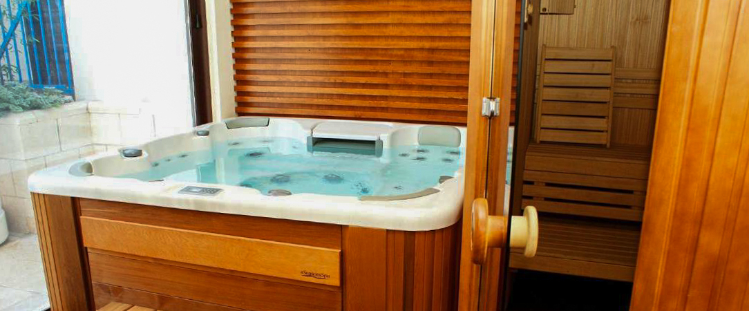 Hotel Aleksandar ★★★★ - Un séjour lumineux à Budva, entre piscines extérieures et douceur adriatique du Monténégro. - Budva, Monténégro