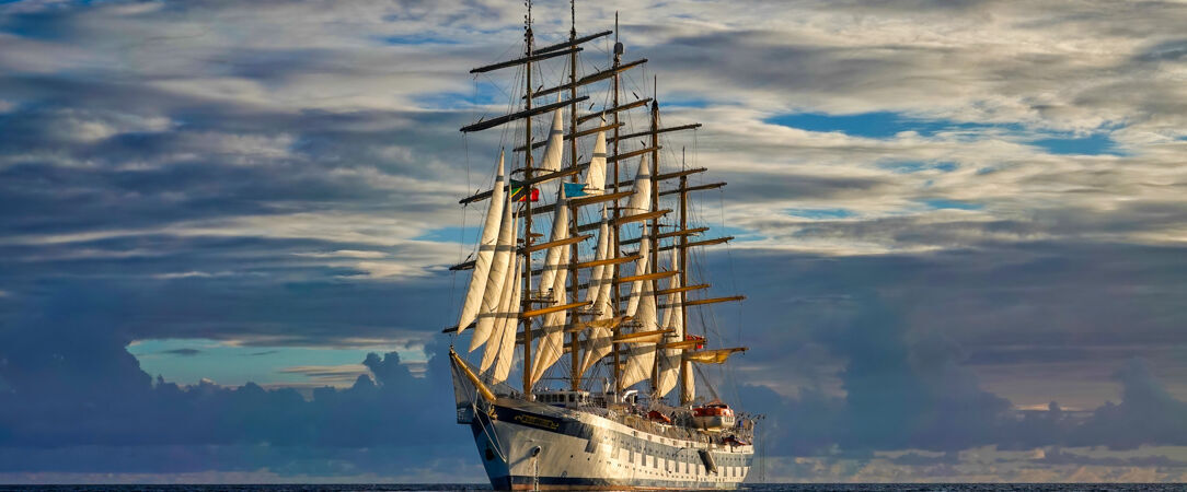 Italie en mer : histoire & culture - Croisière de 7 nuits, des trésors de Rome aux îles volcaniques du sud de l'Italie, rythmée par les conférences de Raphaël Enthoven. - Italie : Rome, côte amalfitaine & îles volcaniques
