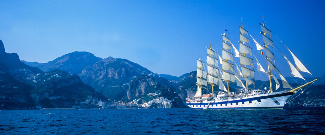 Italie en mer : histoire & culture - Croisière de 7 nuits, des trésors de Rome aux îles volcaniques du sud de l'Italie, rythmée par les conférences de Raphaël Enthoven. - Italie : Rome, côte amalfitaine & îles volcaniques