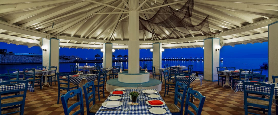 Le Bleu Hotel & Resort ★★★★★ - Séjour 5 étoiles en Turquie en Ultra All Inclusive et face à la mer Égée. - Kusadasi, Turquie