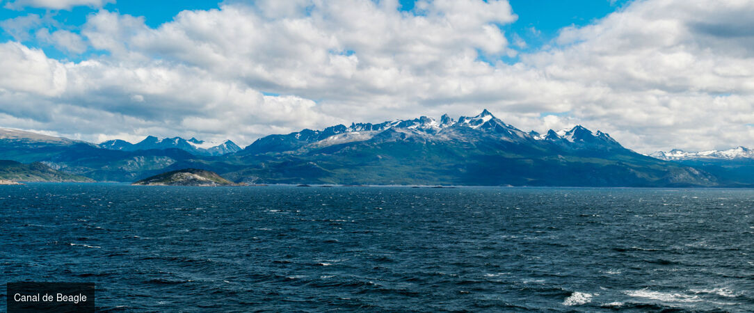 Au cœur des Fjords chiliens et des terres australes - Trois croisières de 18 à 20 jours entre glaciers, fjords et villes mythiques du bout du monde, du Chili à l’Argentine en passant par l’Uruguay. - Argentine, Chili & Uruguay : Patagonie et Terres Australes
