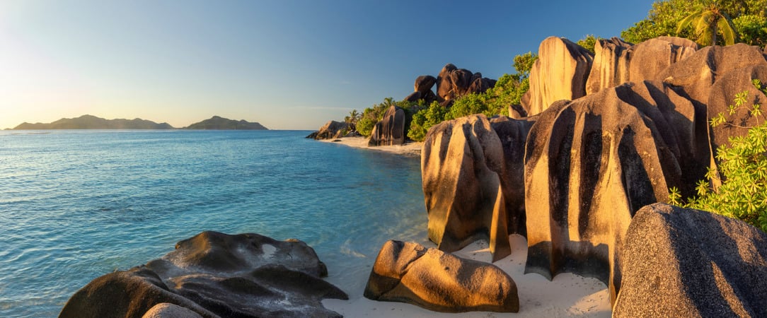Croisière aux Seychelles : Itinéraire de rêve de Victoria à Mahé - 7 nuits au cœur de l’archipel mythique des Seychelles, entre lagons turquoise, nature préservée et douceur créole. - Seychelles : de Victoria à Mahé