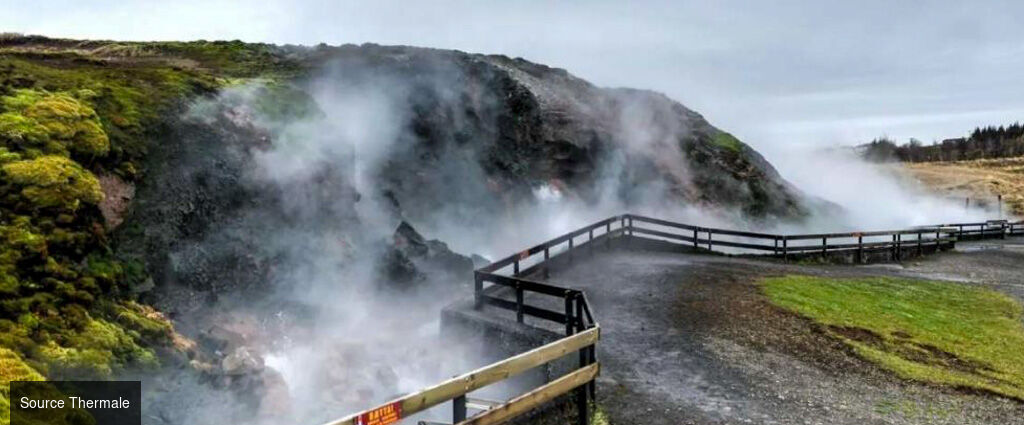 Islande : sources chaudes et routes arctiques - Autotour de 5 nuits en Islande, au cœur de l’hiver, entre bains géothermiques, fjords enneigés et paysages lunaires, sur les routes du nord jusqu’au cercle arctique. - Islande : de Reykjavik au Akureyri