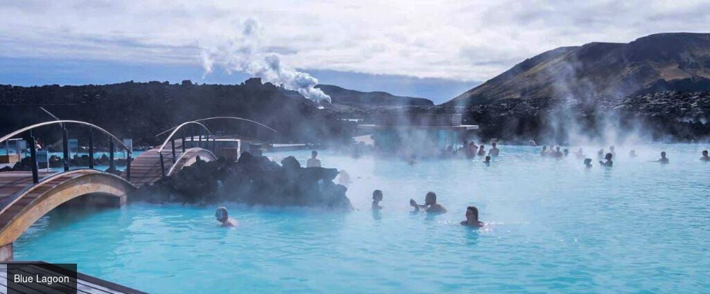 Islande : sources chaudes et routes arctiques - Autotour de 5 nuits en Islande, au cœur de l’hiver, entre bains géothermiques, fjords enneigés et paysages lunaires, sur les routes du nord jusqu’au cercle arctique. - Islande : de Reykjavik au Akureyri