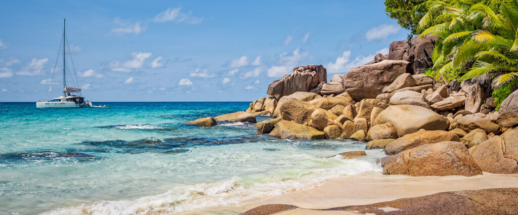 Croisière privée aux Seychelles à bord d'un catamaran haut de gamme - 7 nuits en All Inclusive au cœur de l’archipel mythique des Seychelles, entre lagons turquoise, nature préservée et douceur créole. - Seychelles