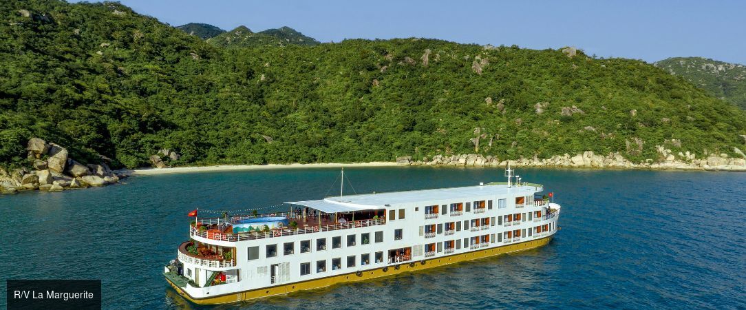 Croisière gastronomique au fil du Mékong - Croisière gastronomique de 11 nuits entre les temples d’Angkor, le Mékong authentique et la découverte de Saïgon, la Cheffe Stéphanie Le Quellec vous invite ! - Cambodge & Vietnam : de Siem Reap à Saïgon