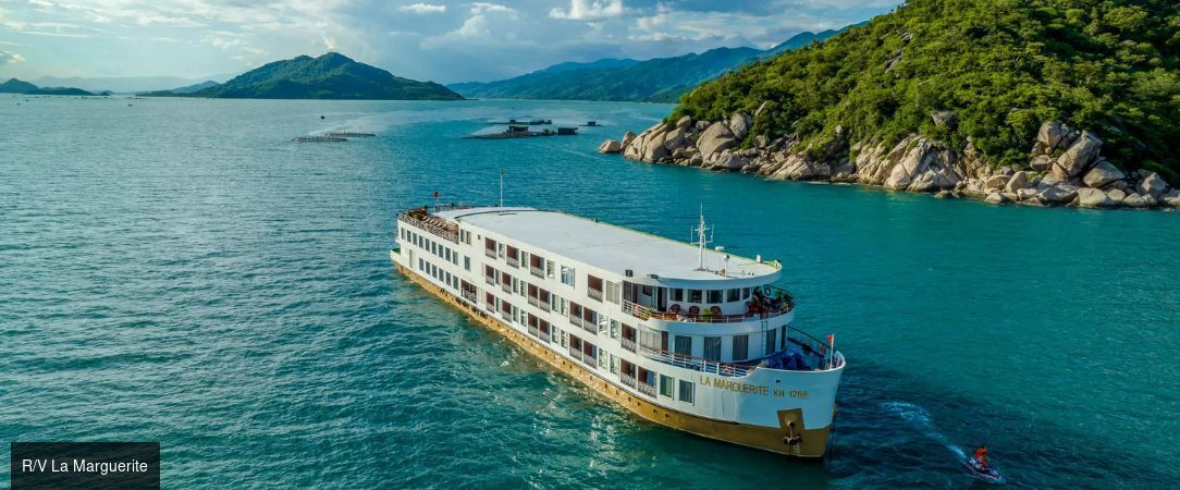 Croisière gastronomique au fil du Mékong - Croisière gastronomique de 11 nuits entre les temples d’Angkor, le Mékong authentique et la découverte de Saïgon, la Cheffe Stéphanie Le Quellec vous invite ! - Cambodge & Vietnam : de Siem Reap à Saïgon