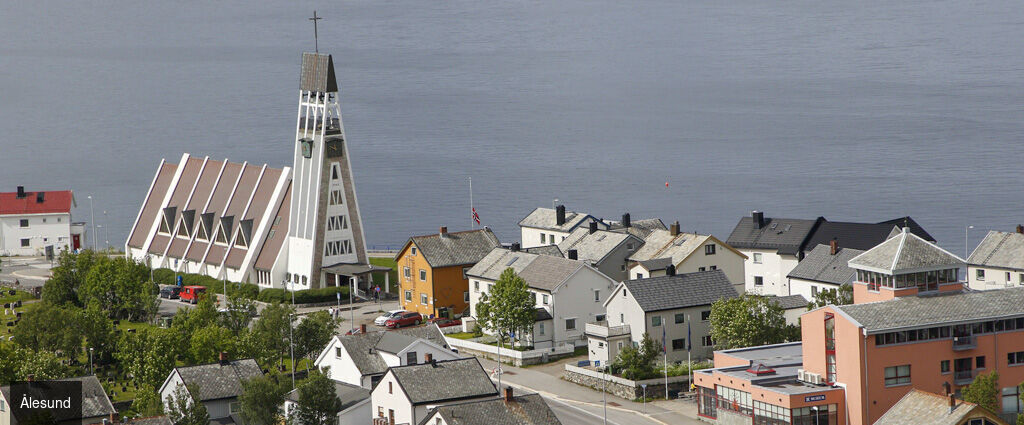 Croisière entre fjords et mythes, l'absolue Norvège - Croisière de 10 nuits dans les fjords norvégiens : un voyage majestueux entre montagnes, cascades, villages côtiers & légendes scandinaves, du 12 au 22 juin 2026. - Norvège : Bergen, Tromsø, Cap Nord