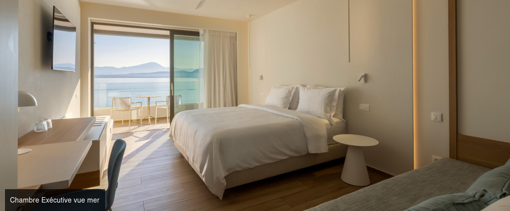 Kappa Club Mirage City ★★★★★ - Une adresse raffinée en Grèce, entre l’azur de l’Égée et les montagnes, face à la baie de Saint-Minas. - Île d’Eubée, Grèce