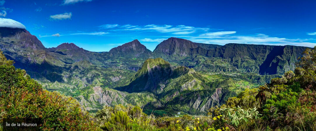 Contrastes créoles entre volcans et lagons - Combiné de 7 à 16 nuits de l’île La Réunion à l’île Maurice entre découvertes culturelles, paysages volcaniques et parenthèse balnéaire. - Océan Indien : La Réunion & île Maurice