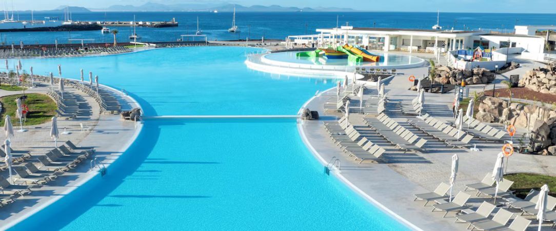 Barceló Playa Blanca ★★★★ Jet Tours Signature - Enclave privilégiée pour un séjour sur l’envoûtante Lanzarote, l'idéal pour profiter en famille. - Lanzarote, Îles Canaries