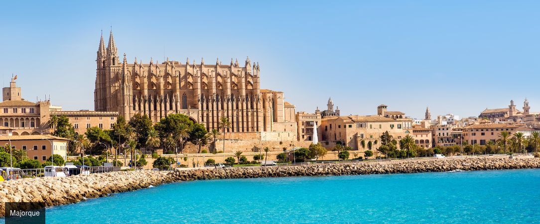 Deux rivages sous le soleil baléare Jet Tours Signature - Combiné de 9 à 14 nuits à Majorque, entre la plage préservée de Playa de Muro et l’énergie balnéaire de Palma. - Majorque : Playa de Muro & Palma