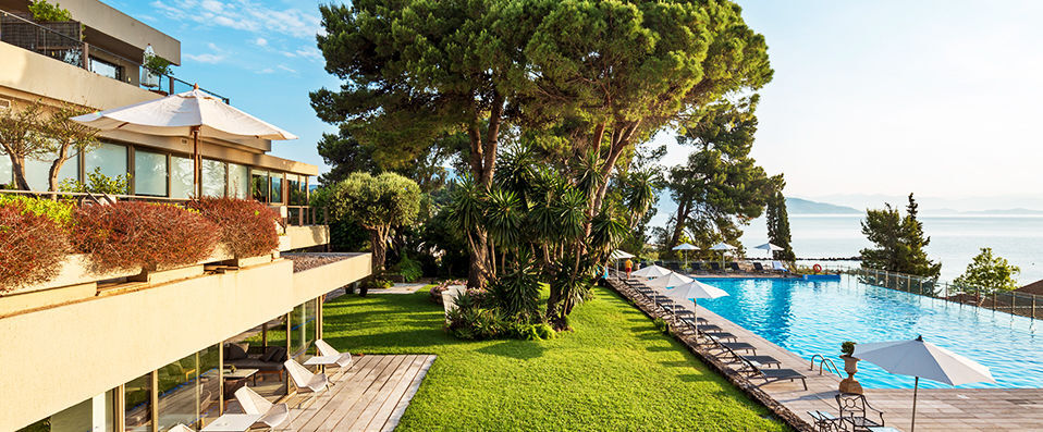 Kontokali Bay Resort & Spa ★★★★★ - Jet Tours Signature - Une adresse empreinte de l’élégance méditerranéenne et de l’art de vivre au bord de la mer Ionienne, sur l’île de Corfou. - Corfou, Grèce