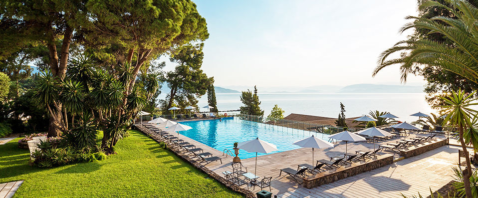 Kontokali Bay Resort & Spa ★★★★★ - Jet Tours Signature - Une adresse empreinte de l’élégance méditerranéenne et de l’art de vivre au bord de la mer Ionienne, sur l’île de Corfou. - Corfou, Grèce