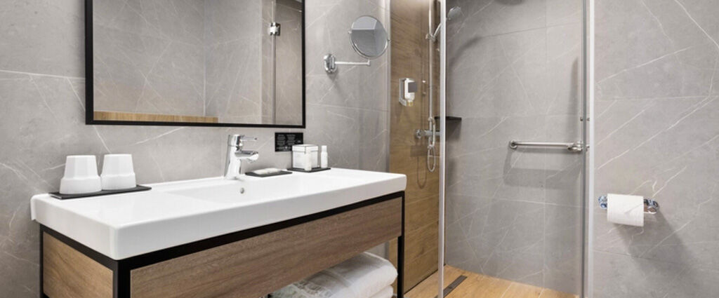 Jet Tours RIU Plaza London Victoria ★★★★ - Une adresse contemporaine au cœur de Westminster, idéale pour explorer Londres à pied, entre élégance urbaine et confort moderne. - Londres, Royaume-Uni