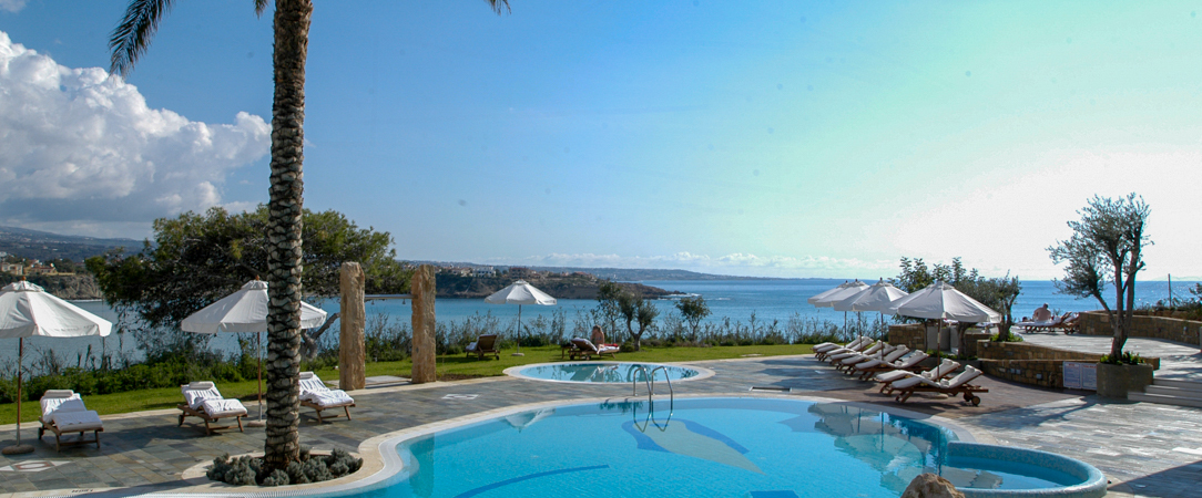 Thalassa Boutique Hotel & Spa ★★★★★ - Adults Only Jet Tours Signature - Hôtel de charme face au bleu turquoise de la Baie de Corail à Chypre. - Baie de Corail, Chypre