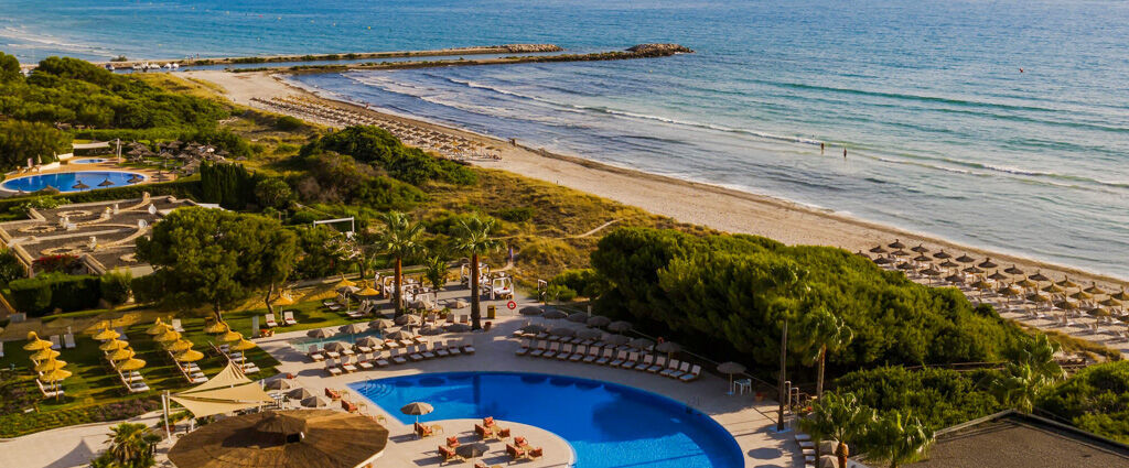 Sarena de Muro Resort Mallorca – Destination by Hyatt ★★★★★ Jet Tours Signature - Une adresse raffinée face aux eaux cristallines de Playa de Muro, au nord de l’île de Majorque. - Majorque, Espagne
