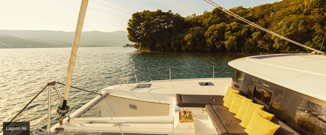 Adriatique secrète en catamaran de luxe - Une croisière de 7 nuits en mer Adriatique, entre cités    historiques classées, baies préservées et navigation intimiste en catamaran de luxe. - Croatie & Monténégro