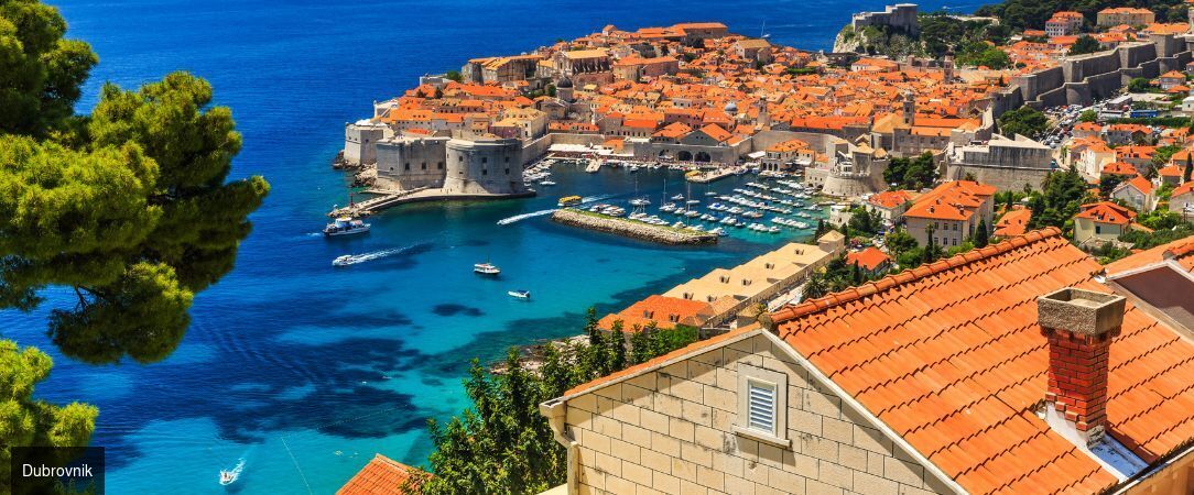 Adriatique secrète en catamaran de luxe - Une croisière de 7 nuits en mer Adriatique, entre cités    historiques classées, baies préservées et navigation intimiste en catamaran de luxe. - Croatie & Monténégro