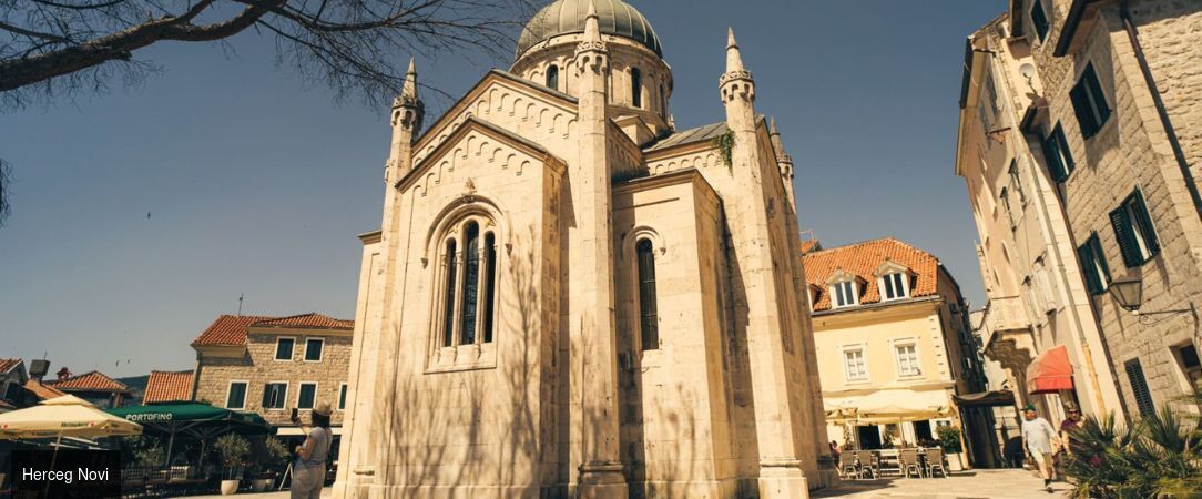 Adriatique secrète en catamaran de luxe - Une croisière de 7 nuits en mer Adriatique, entre cités    historiques classées, baies préservées et navigation intimiste en catamaran de luxe. - Croatie & Monténégro