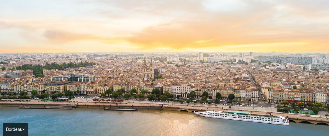 Croisière au cœur de Bordeaux et sa région - Croisière de 5 nuits au fil de la Garonne et de la Dordogne, entre citadelles classées, bastides médiévales et vignobles d’exception. - France : Bordeaux et vallée de la Gironde