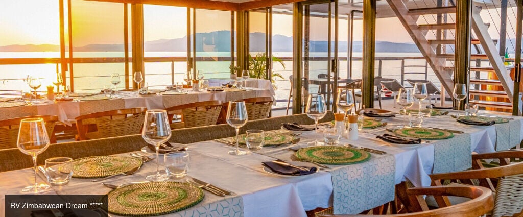 Safari-croisière au fil du Zambèze - Croisière-safari de 8 nuits en Afrique australe ; parcs mythiques de Chobé et de Matusadona, traditions namibiennes et paysages grandioses des chutes Victoria. - Afrique australe