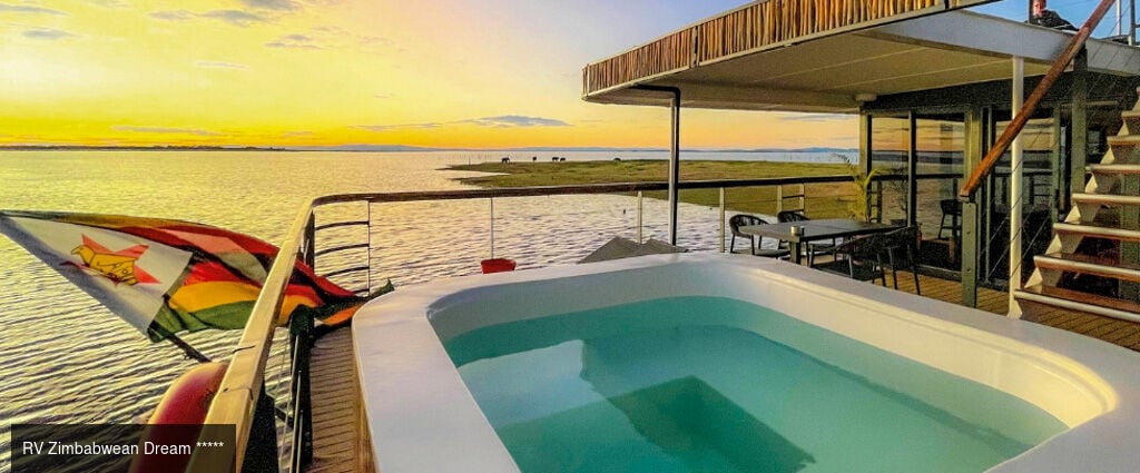 Safari-croisière au fil du Zambèze - Croisière-safari de 8 nuits en Afrique australe ; parcs mythiques de Chobé et de Matusadona, traditions namibiennes et paysages grandioses des chutes Victoria. - Afrique australe