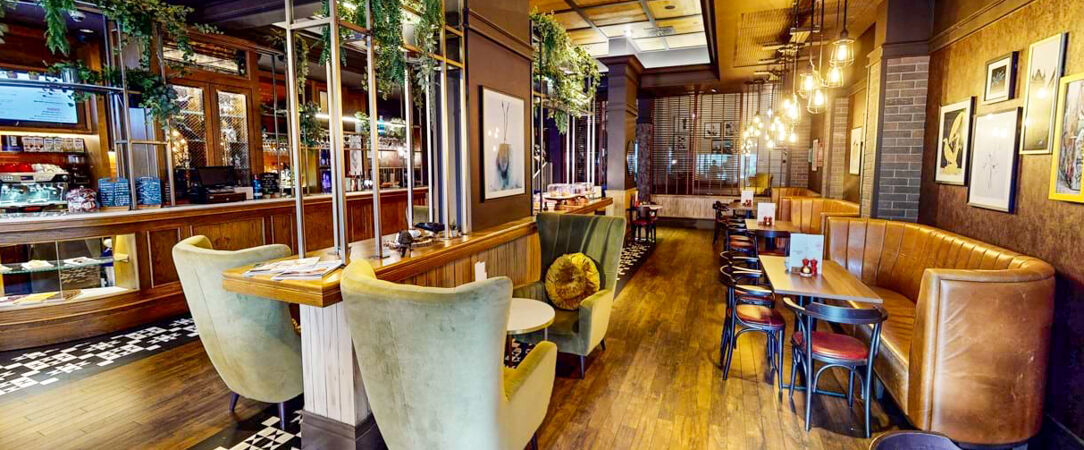 Leonardo Royal Hotel London City ★★★★ - Une adresse élégante au cœur de Londres, entre héritage historique, confort contemporain et art de vivre urbain - Londres, Royaume-Uni