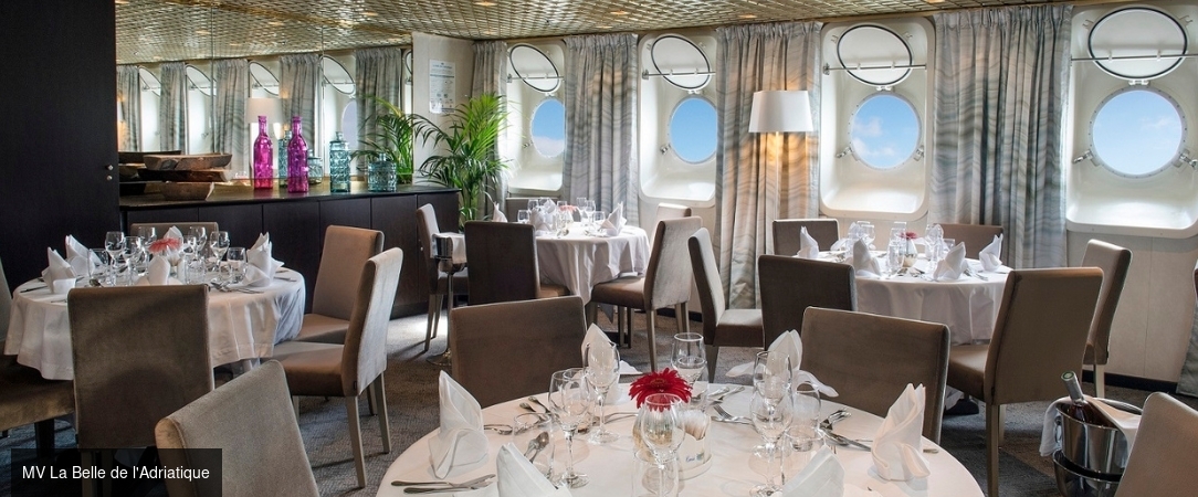 Croisière culturelle d’Athènes à Dubrovnik - conférences avec des orateurs d'exception - Croisière de 7 nuits en Méditerranée, entre sites mythologiques majeurs, conférences culturelles et navigation à bord d'un bateau entièrement privatisé. - Grèce & Adriatique orientale