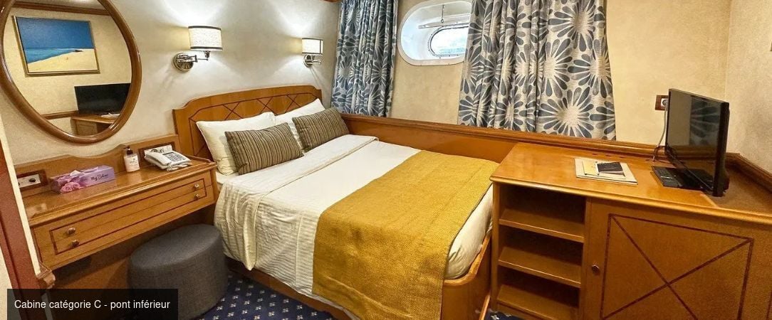 Croisière en Polynésie Française à bord du M/S Panorama II - Croisière de 7 nuits en Polynésie française à bord du M/S Panorama II, à la découverte de Tahiti, Moorea, Bora Bora et des îles de la Société, en pension complète. - Tahiti et les îles de la Polynésie française