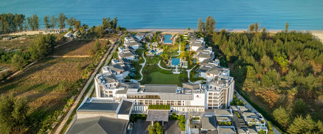 Khao Lak Marriott Beach Resort & Spa ★★★★★ Club Jet Tours - Une échappée balnéaire en Thaïlande, entre plages préservées de Khao Lak et douceur tropicale. - Phang Nga, Thaïlande