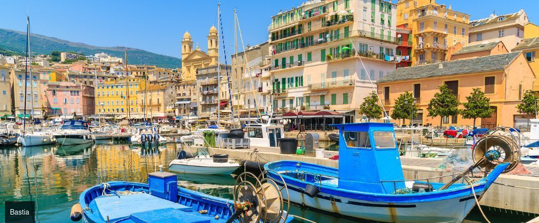 Grand tour de Corse : une croisière au fil des trésors de l'île de beauté - Croisière de 7 nuits autour de la Corse, entre citadelles perchées, calanques spectaculaires et traditions insulaires. - Corse, France